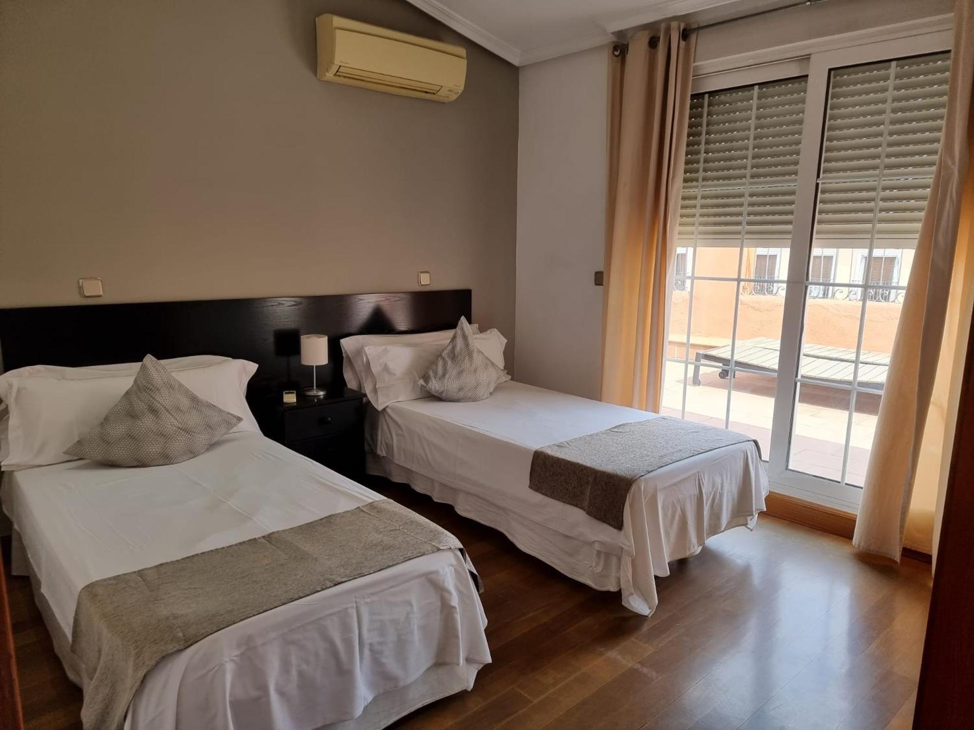 New Point Madrid Apartments — Photos 1